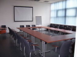 Konferenciniai stalai